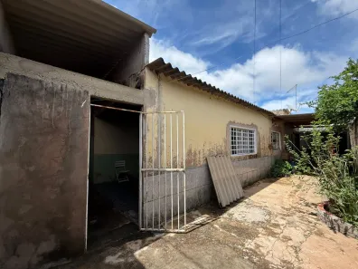 Casa com 3 Quartos à venda, 200m² no Arapoanga, Brasília