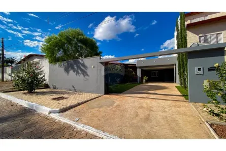Casa de Condomínio com 3 Quartos à venda, 170m² no Região dos Lagos, Brasília