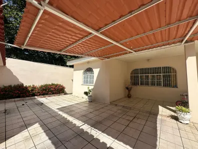 Casa com 3 Quartos à venda, 200m² no Adrianópolis, Manaus