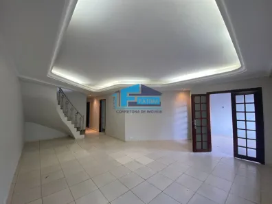 Sobrado com 5 Quartos para alugar, 240m² no Riacho Fundo I, Brasília