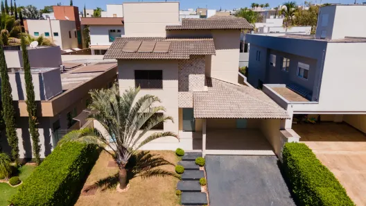 Casa de Condomínio com 3 Quartos para alugar, 250m² no Jardins Valência, Goiânia