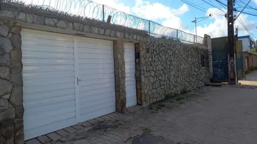 Casa com 4 Quartos para alugar, 460m² no Imbiribeira, Recife