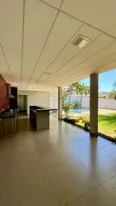 Sobrado com 4 Quartos para alugar, 300m² no Jardins Milão, Goiânia