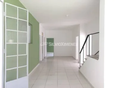 Casa com 4 Quartos para alugar, 219m² no Serra, Belo Horizonte