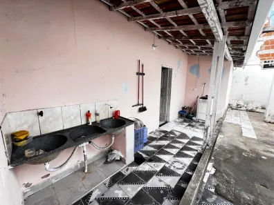 Casa com 3 Quartos à venda, 115m² no Santa Lúcia, Eunápolis