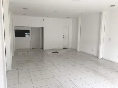 Ponto Comercial para alugar, 110m² no Centro, Cabo Frio