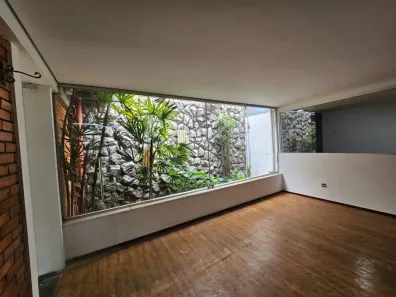 Casa com 1 Quarto para alugar, 758m² no Santo Antônio, Belo Horizonte