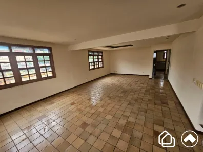 Casa com 8 Quartos para alugar, 640m² no Santa Tereza, Belo Horizonte