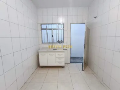 Casa com 1 Quarto para alugar, 47m² no Jardim Imperador, Suzano