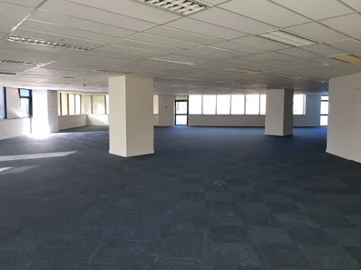 Sala Comercial para alugar, 490m² no Asa Norte, Brasília