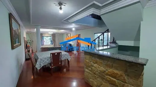 Sobrado com 4 Quartos à venda, 378m² no Vila Janete, Carapicuíba