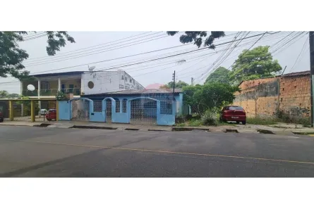 Casa com 4 Quartos para alugar, 216m² no Aleixo, Manaus