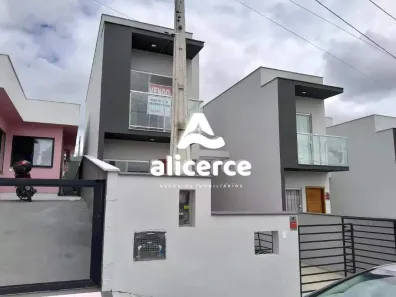Sobrado com 2 Quartos para alugar, 91m² no Potecas, São José