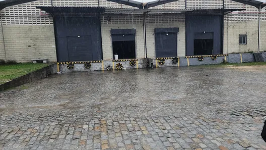 Galpão/Depósito/Armazém para alugar, 4000m² no Buraquinho, Lauro de Freitas