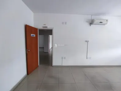 Sala Comercial para alugar, 200m² no Jardim das Nações, Taubaté