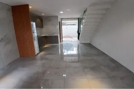 Sobrado com 3 Quartos à venda, 100m² no Parque da Matriz, Cachoeirinha