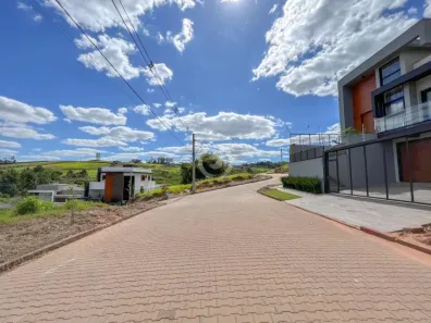Lote/Terreno à venda, 305m² no 4 Colônias, Campo Bom