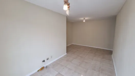 Apartamento com 2 Quartos para alugar, 61m² no Taquara, Rio de Janeiro