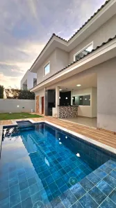 Casa de Condomínio com 5 Quartos para venda ou aluguel, 375m² no Parque do Jiqui, Parnamirim