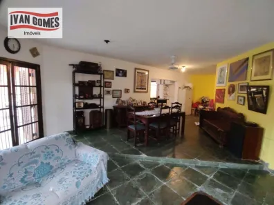Casa com 4 Quartos à venda, 265m² no Guaiúba, Guarujá