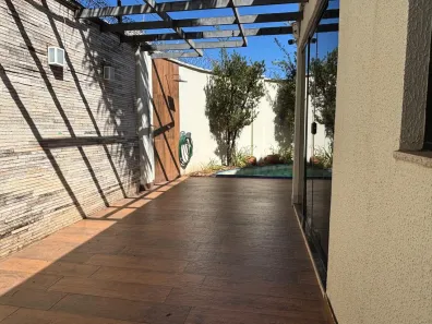 Casa de Condomínio com 3 Quartos para alugar, 170m² no Plano Diretor Norte, Palmas