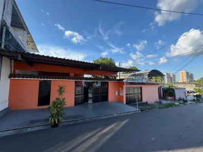 Casa com 6 Quartos à venda, 350m² no São Jorge, Manaus