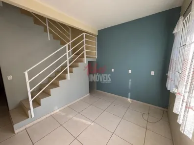 Sobrado com 2 Quartos para alugar, 62m² no Parque Guarani, Joinville