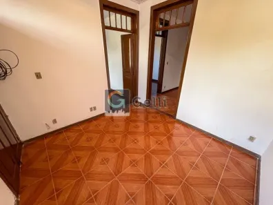 Casa com 2 Quartos para alugar, 120m² no Cascatinha, Petrópolis