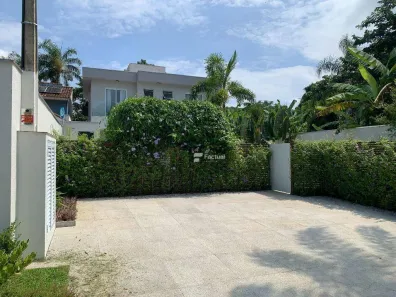 Casa de Condomínio com 4 Quartos para alugar, 270m² no Balneário Praia do Pernambuco, Guarujá
