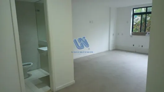 Sala Comercial para alugar, 250m² no Federação, Salvador