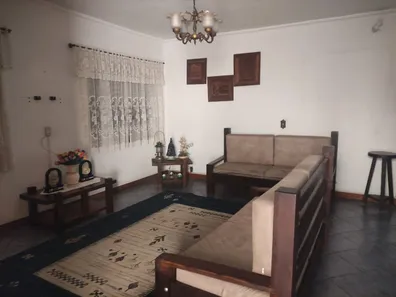 Sobrado com 3 Quartos à venda, 300m² no Vila Freitas, Carapicuíba