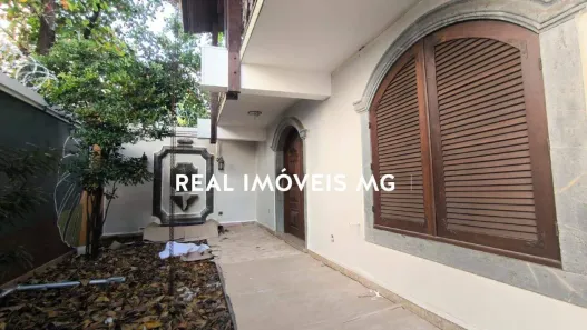 Casa com 6 Quartos para alugar, 500m² no Santo Antônio, Belo Horizonte