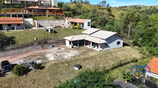 Fazenda/Sítio com 3 Quartos à venda, 1000m² no , Mairinque