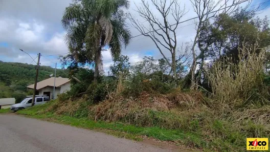 Lote/Terreno à venda, 900m² no Jardim Campo Limpo, São Paulo