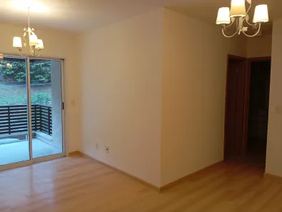 Apartamento com 2 Quartos para alugar, 74m² no Nogueira, Petrópolis