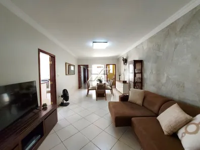 Casa com 3 Quartos à venda, 254m² no Vila Santo Antônio, Rio Claro