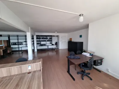 Sala Comercial à venda, 120m² no Centro, Santos