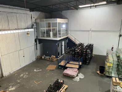 Galpão/Depósito/Armazém para alugar, 450m² no Realengo, Rio de Janeiro