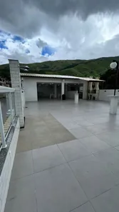 Galpão/Depósito/Armazém para alugar, 200m² no Joana D'Arc, Nova Iguaçu