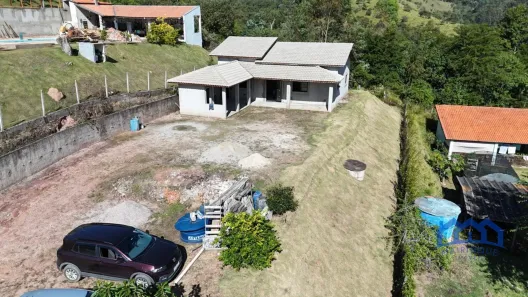 Fazenda/Sítio com 3 Quartos à venda, 1000m² no , Mairinque