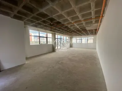 Sala Comercial para alugar, 179m² no Santa Efigênia, Belo Horizonte