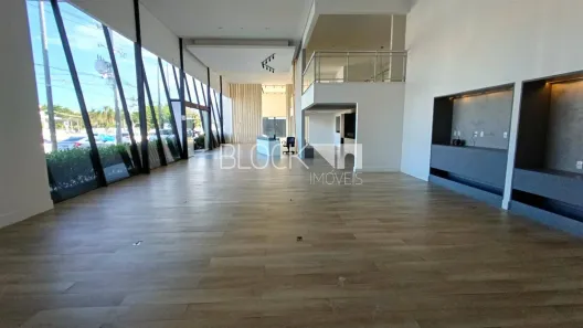 Galpão/Depósito/Armazém para alugar, 741m² no Recreio dos Bandeirantes, Rio de Janeiro