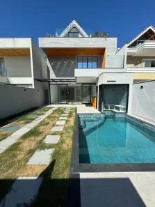 Casa de Condomínio com 4 Quartos para venda ou aluguel, 350m² no Recreio dos Bandeirantes, Rio de Janeiro