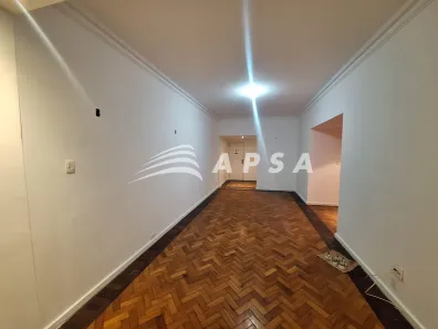 Apartamento com 3 Quartos para alugar, 119m² no Leme, Rio de Janeiro