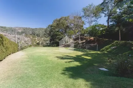 Casa com 5 Quartos para venda ou aluguel, 435m² no Pedro do Rio, Petrópolis