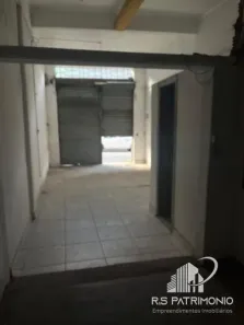 Ponto Comercial para alugar, 80m² no Quissama, Petrópolis