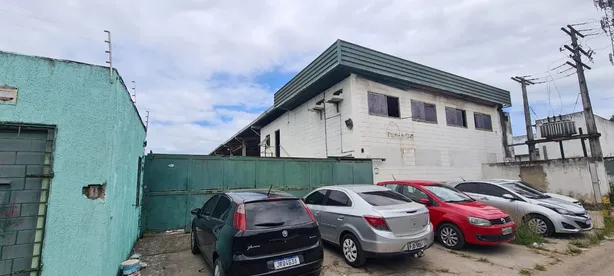 Galpão/Depósito/Armazém com 1 Quarto para alugar, 3200m² no Pólo de Apoio, Camaçari