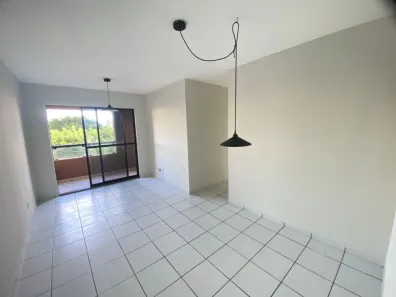 Apartamento com 2 Quartos para alugar, 58m² no Candelária, Natal