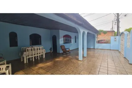 Casa com 4 Quartos à venda, 216m² no Aleixo, Manaus