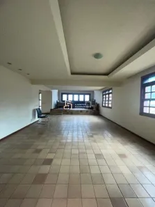 Casa com 8 Quartos para alugar, 399m² no Santa Tereza, Belo Horizonte
